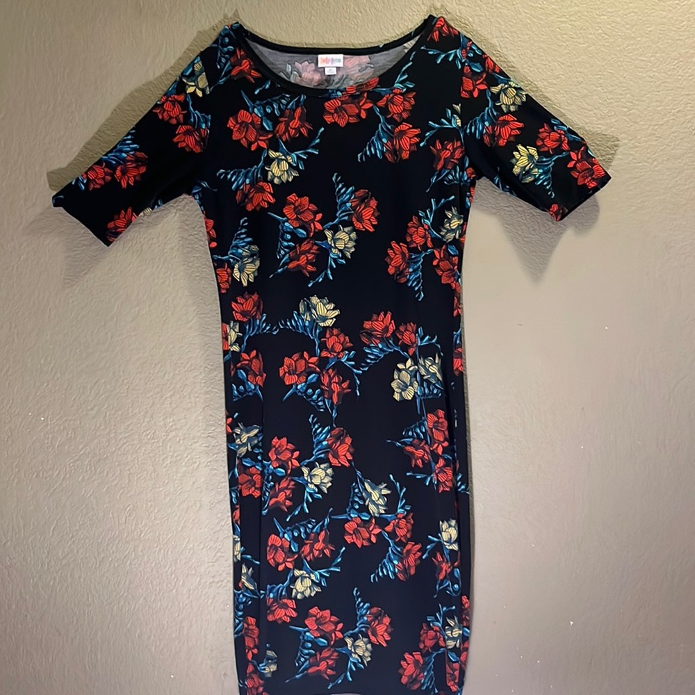 Long flower dress.
